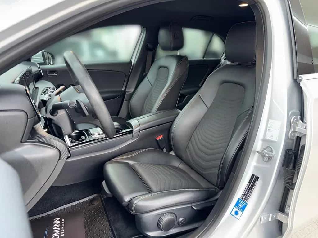 Mercedes-Benz A-Class 180 Automatik*Navi*Sitzheiz*PDC vo+hi*Spur 07/2019-photo-8