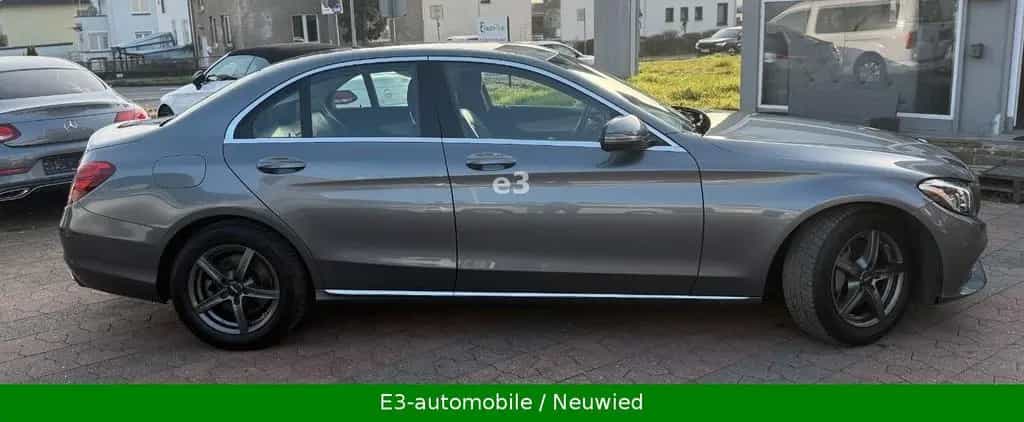 Mercedes-Benz C 250 C Lim. C 250 CGI;AUTOMATIK;360° KAMERA;AHK;LED 07/2018-photo-3