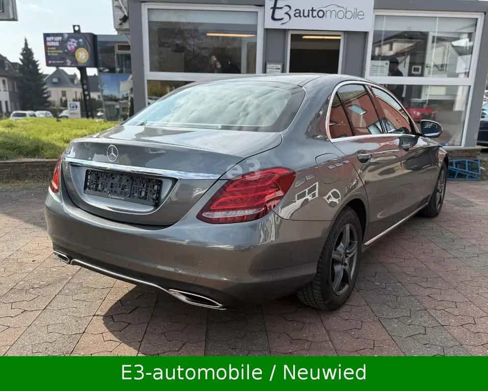 Mercedes-Benz C 250 C Lim. C 250 CGI;AUTOMATIK;360° KAMERA;AHK;LED 07/2018-photo-4