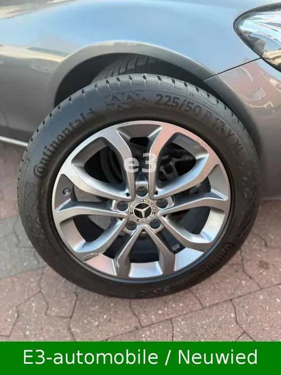 Mercedes-Benz C 250 C Lim. C 250 CGI;AUTOMATIK;360° KAMERA;AHK;LED 07/2018-photo-9
