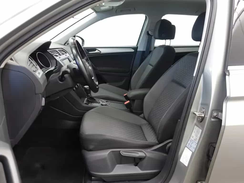 Volkswagen Tiguan 2.0 TDI DSG 4Mo. R-Line VERKAUF NUR AN OD 04/2017-photo-8