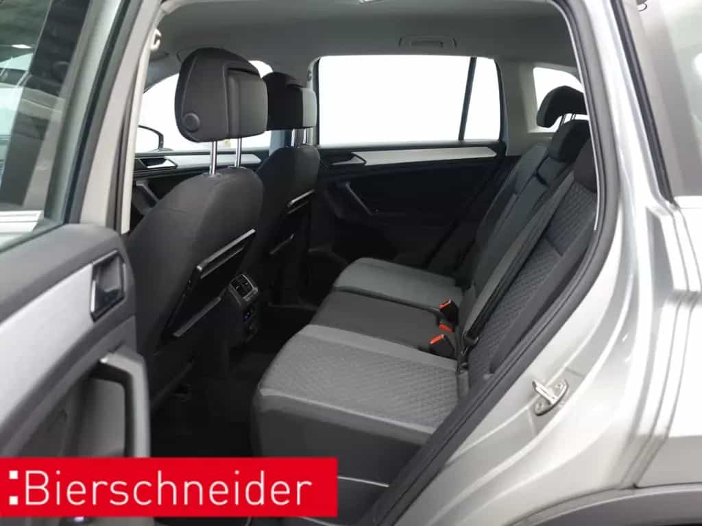 Volkswagen Tiguan 2.0 TDI DSG 4Mo. R-Line VERKAUF NUR AN OD 04/2017-photo-9
