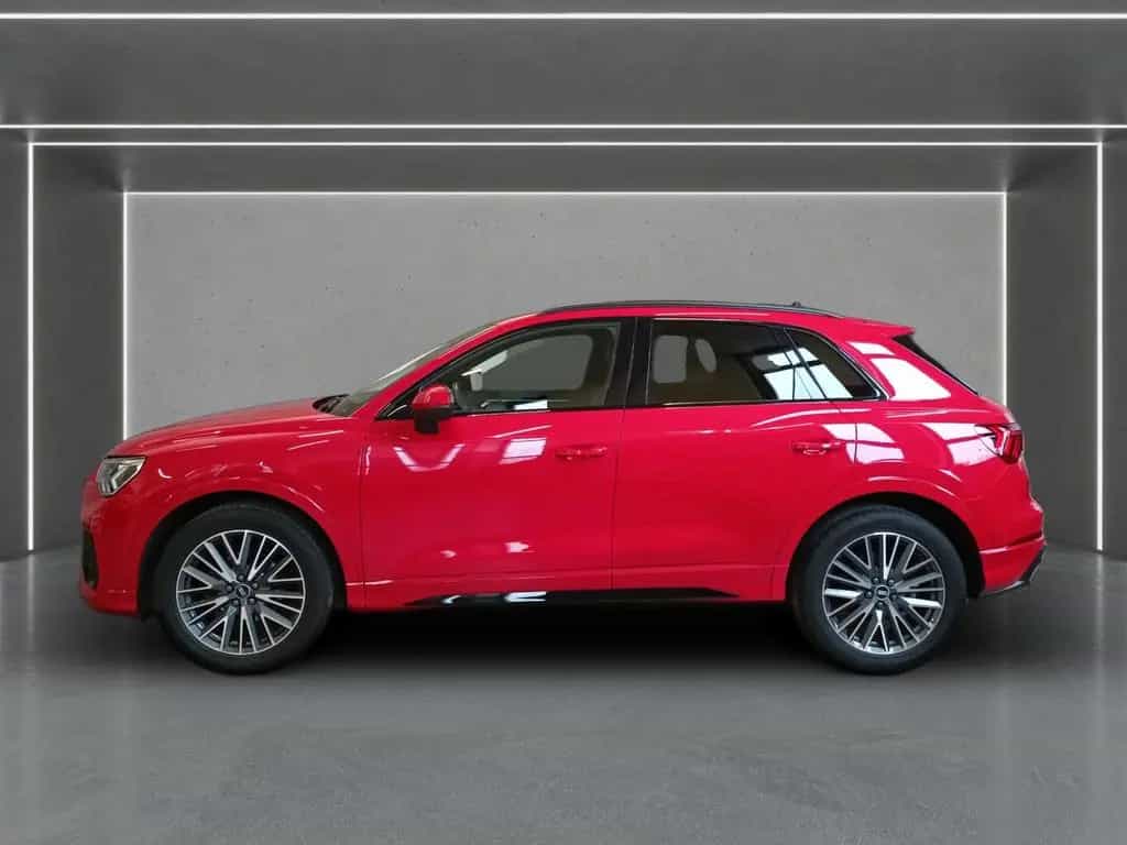 Audi Q3 35 TFSI S tr. 2x S-Line*Navi*ACC*Opt.Schwarz 06/2021-photo-3