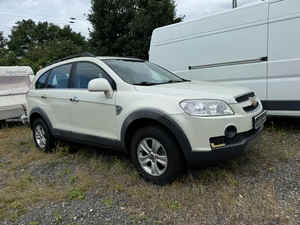 Chevrolet Captiva 2.4 LS 2WD 5-Sitzer 07/2009-photo-0