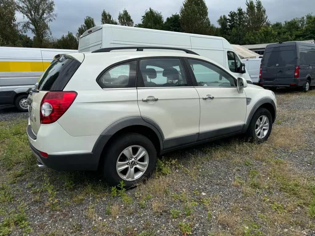 Chevrolet Captiva 2.4 LS 2WD 5-Sitzer 07/2009-photo-3