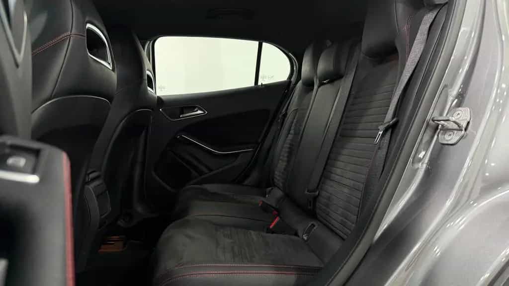 Mercedes-Benz GLA-Class 250 4Matic AMG Line/AHK/LED/Navi/KeyLess/H/K 07/2019-photo-13