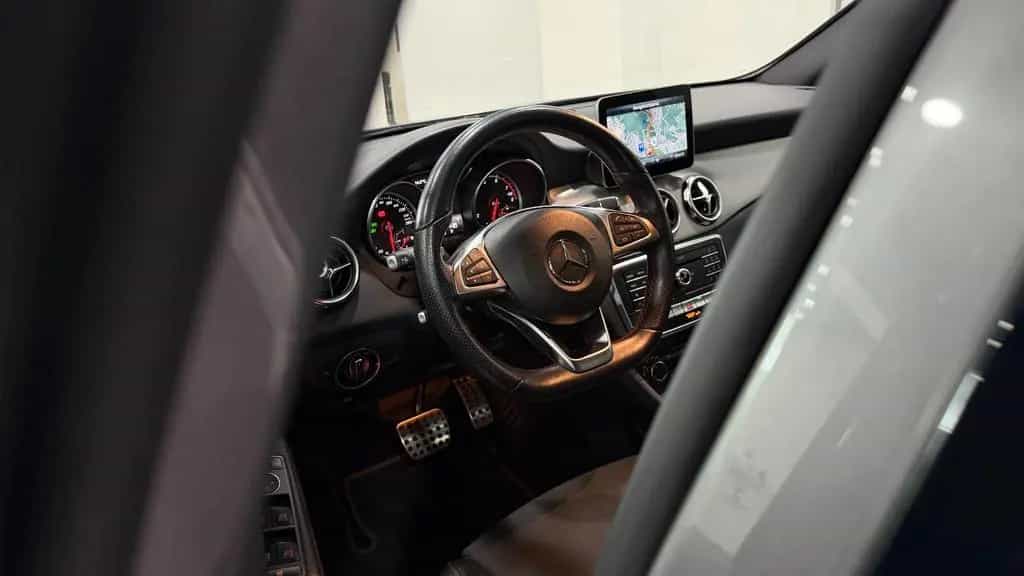 Mercedes-Benz GLA-Class 250 4Matic AMG Line/AHK/LED/Navi/KeyLess/H/K 07/2019-photo-15