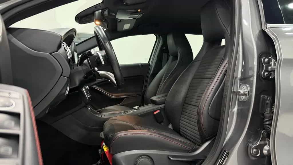 Mercedes-Benz GLA-Class 250 4Matic AMG Line/AHK/LED/Navi/KeyLess/H/K 07/2019-photo-16
