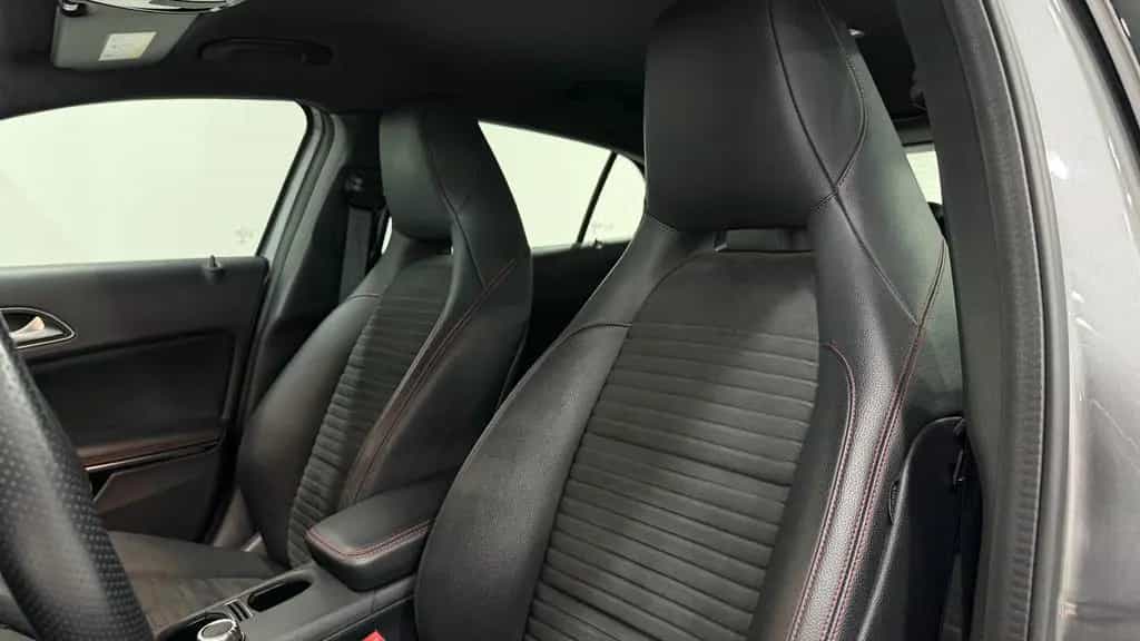 Mercedes-Benz GLA-Class 250 4Matic AMG Line/AHK/LED/Navi/KeyLess/H/K 07/2019-photo-17