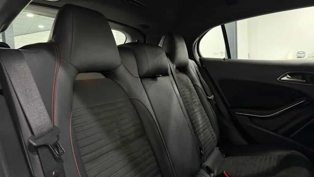 Mercedes-Benz GLA-Class 250 4Matic AMG Line/AHK/LED/Navi/KeyLess/H/K 07/2019-photo-9
