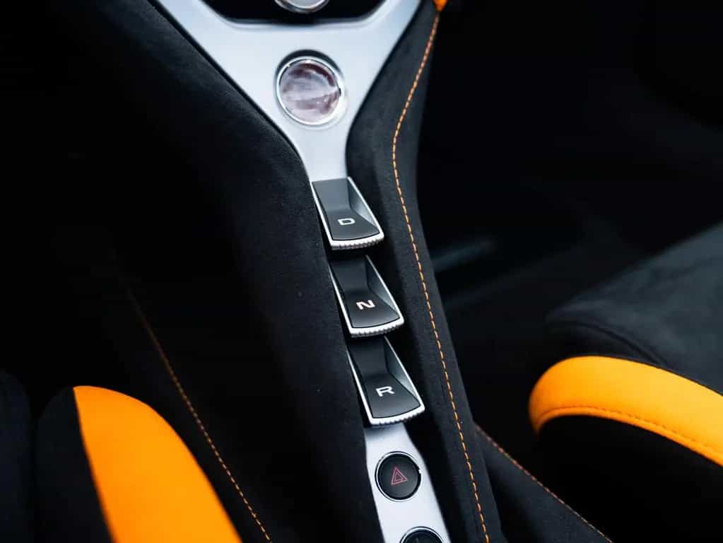 McLaren 750S Spider | MSO Paint | Carbon Exterior 10/2024-photo-22