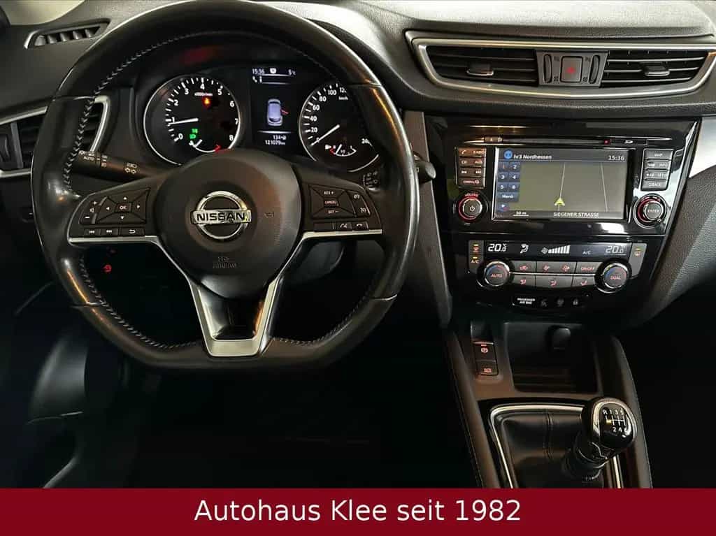 Nissan Qashqai 1.6 *AHK*360 Kamera*Navi*Pano* 07/2017-photo-10