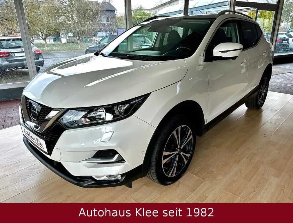 Nissan Qashqai 1.6 *AHK*360 Kamera*Navi*Pano* 07/2017-photo-12
