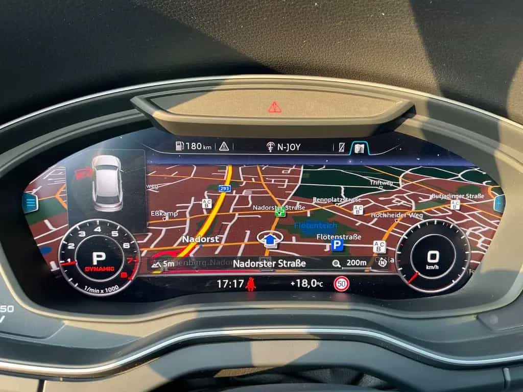 Audi Q5 2.0 TFSI Quattro SHZ BT NAVI AHK Kamera 10/2017-photo-19