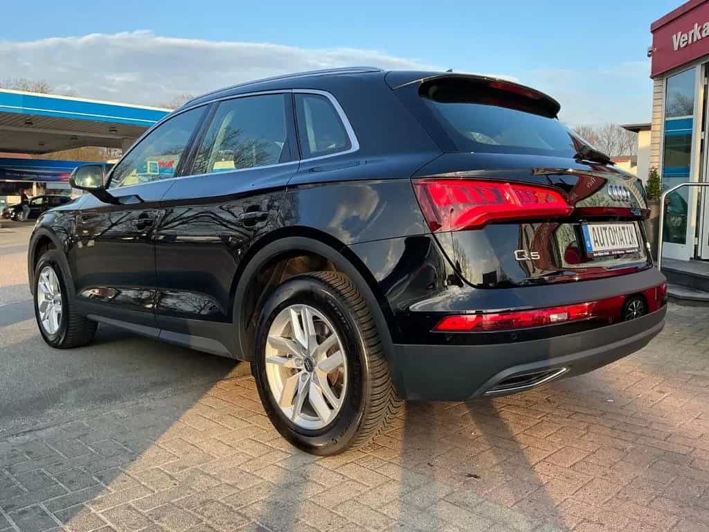 Audi Q5 2.0 TFSI Quattro SHZ BT NAVI AHK Kamera 10/2017-photo-2