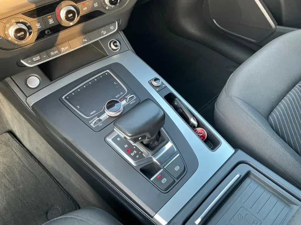 Audi Q5 2.0 TFSI Quattro SHZ BT NAVI AHK Kamera 10/2017-photo-25
