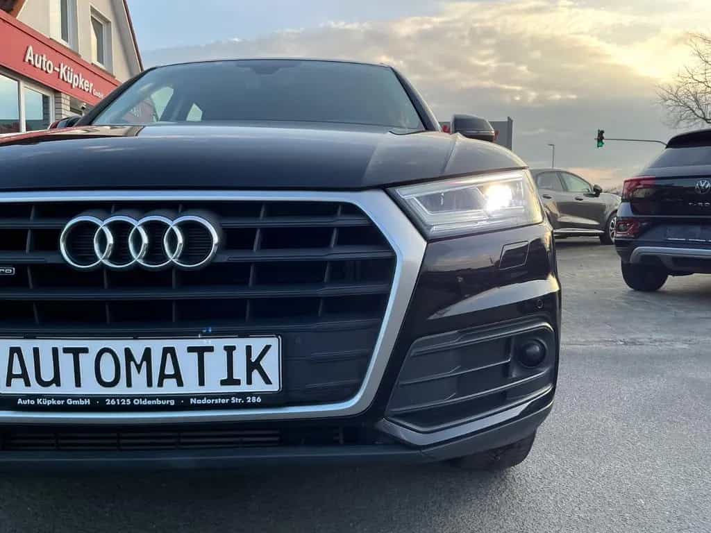 Audi Q5 2.0 TFSI Quattro SHZ BT NAVI AHK Kamera 10/2017-photo-30