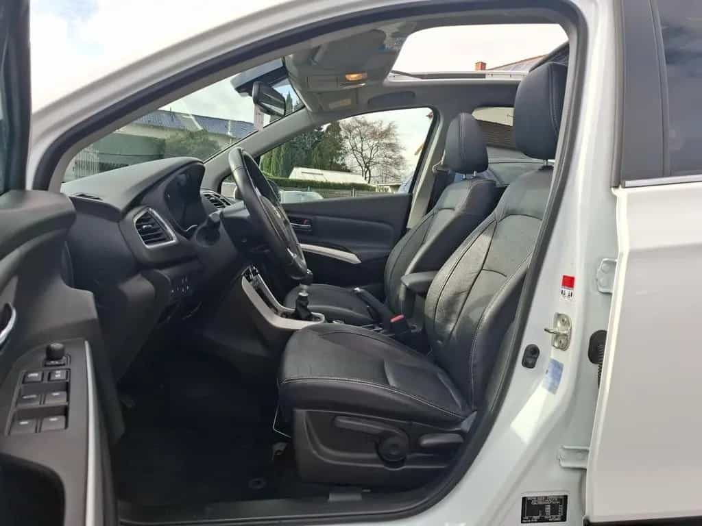 Suzuki (SX4) S-Cross SX4 S-Cross 1.4 Comfort+ Allgrip NAVI LED PANO 10/2021-photo-5