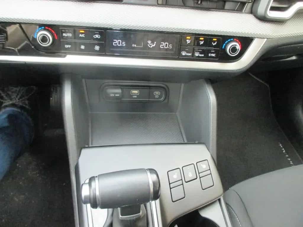 Kia Sportage 1.6 T-GDI + Vision LED Navi ab 199,- 05/2022-photo-17