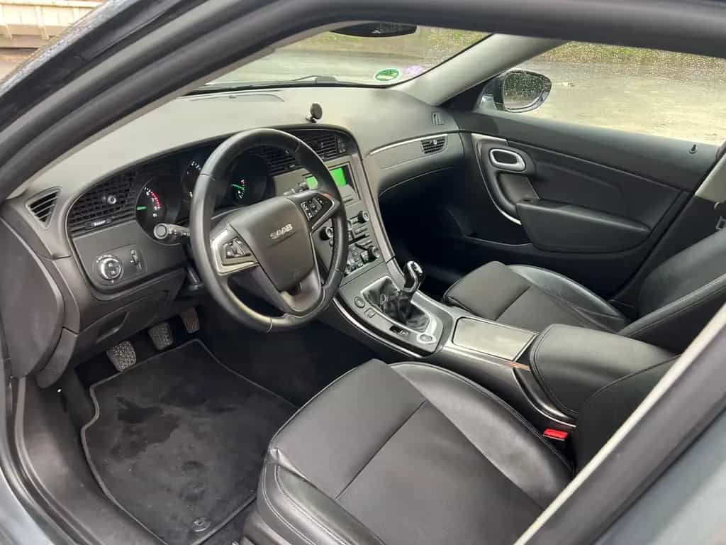 Saab 9-5 Lim. XWD Vector  !! neue motor 52.000 km !! 02/2011-photo-10