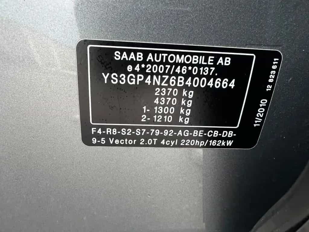 Saab 9-5 Lim. XWD Vector  !! neue motor 52.000 km !! 02/2011-photo-18