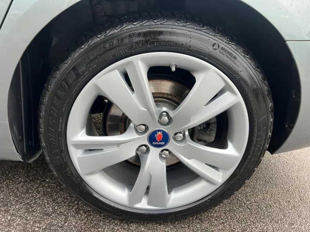 Saab 9-5 Lim. XWD Vector  !! neue motor 52.000 km !! 02/2011-photo-8