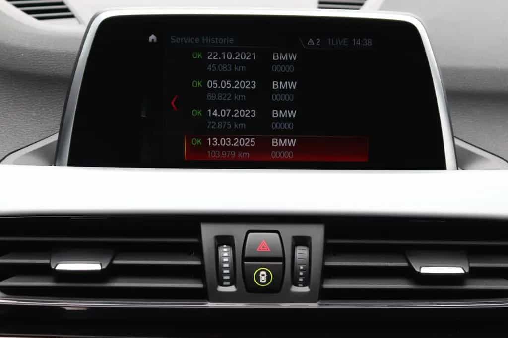 BMW X1 18i AUTOMATIK*LED*NAVI*PARKPILOT*TEMPO*SiHEIZ 07/2018-photo-19