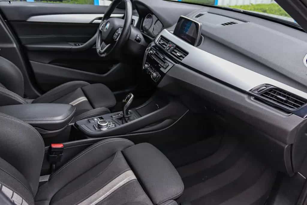 BMW X1 18i AUTOMATIK*LED*NAVI*PARKPILOT*TEMPO*SiHEIZ 07/2018-photo-20