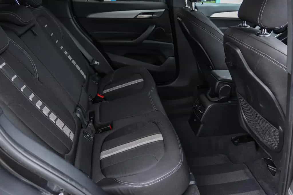 BMW X1 18i AUTOMATIK*LED*NAVI*PARKPILOT*TEMPO*SiHEIZ 07/2018-photo-23