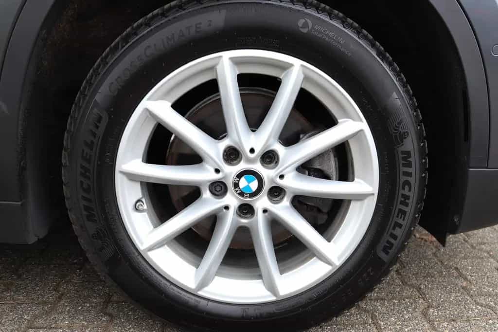 BMW X1 18i AUTOMATIK*LED*NAVI*PARKPILOT*TEMPO*SiHEIZ 07/2018-photo-27