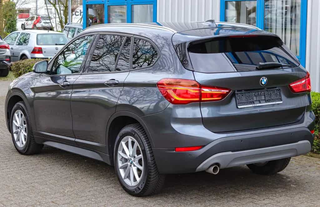 BMW X1 18i AUTOMATIK*LED*NAVI*PARKPILOT*TEMPO*SiHEIZ 07/2018-photo-5