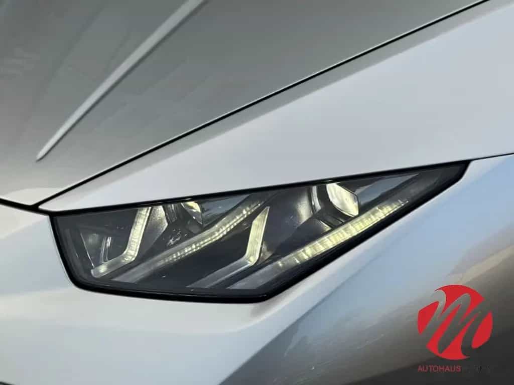 Lamborghini Huracán Huracan V10 Sportabgasanlage Sportpaket Luftfede 10/2020-photo-12