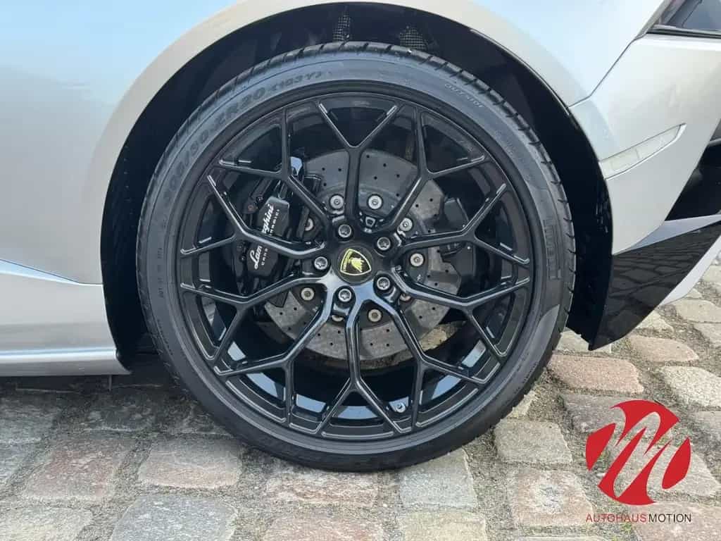 Lamborghini Huracán Huracan V10 Sportabgasanlage Sportpaket Luftfede 10/2020-photo-13
