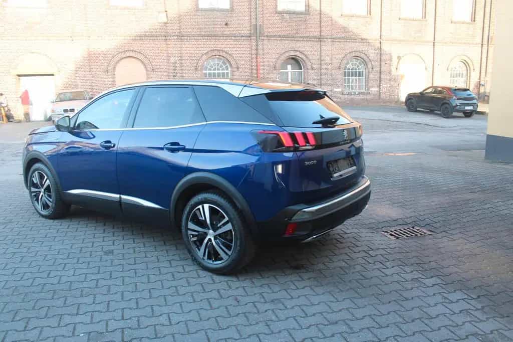 Peugeot 3008 1.5 BlueHDi 130*GT-Line*Aut*LED*Navi*RÜKA* 01/2020-photo-18