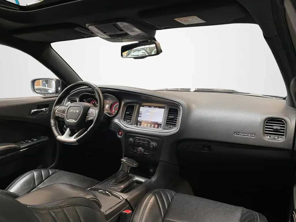 Dodge Charger SRT Hellcat 09/2017-photo-11