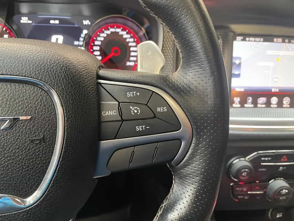 Dodge Charger SRT Hellcat 09/2017-photo-18