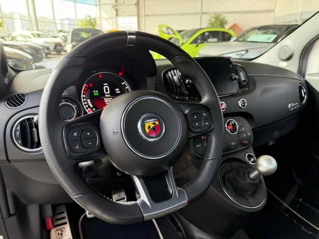 Abarth 695 1.4 T-Jet BEATS NAVI ALU 08/2024-photo-13