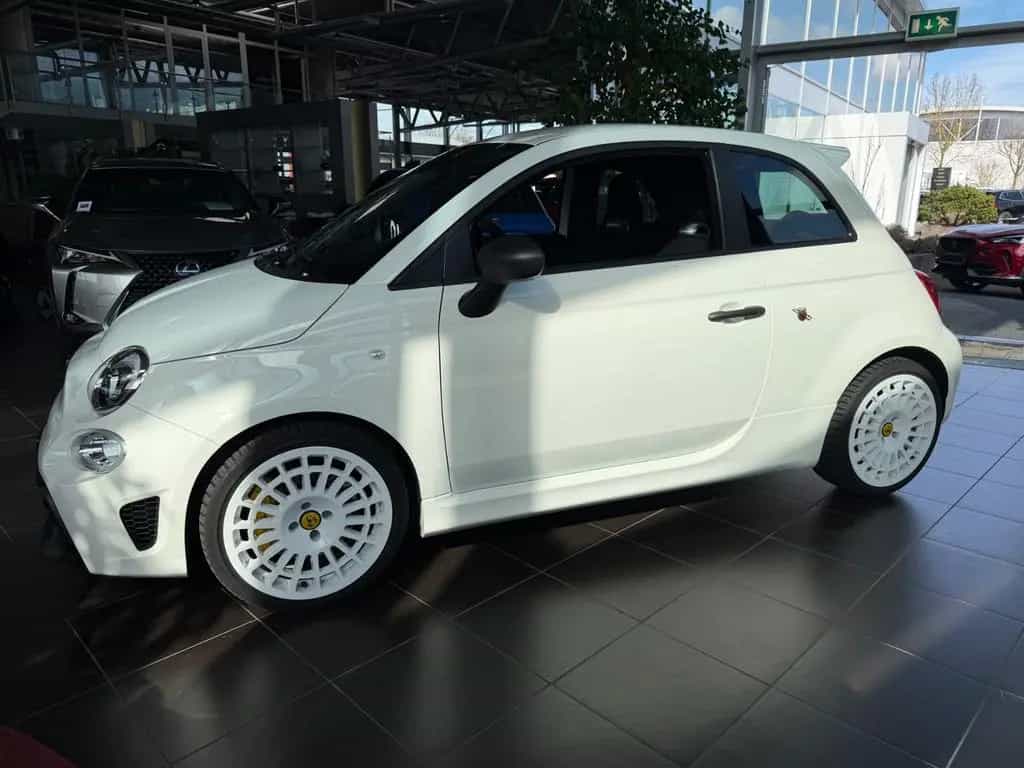Abarth 695 1.4 T-Jet BEATS NAVI ALU 08/2024-photo-2