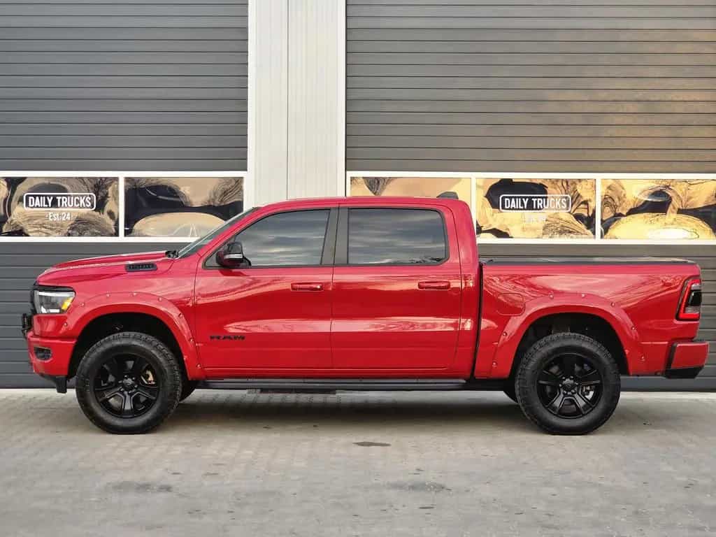 Dodge RAM 1500 5.7 4x4 Bighorn Night LED 3´´ Lift AHK 04/2021-photo-18