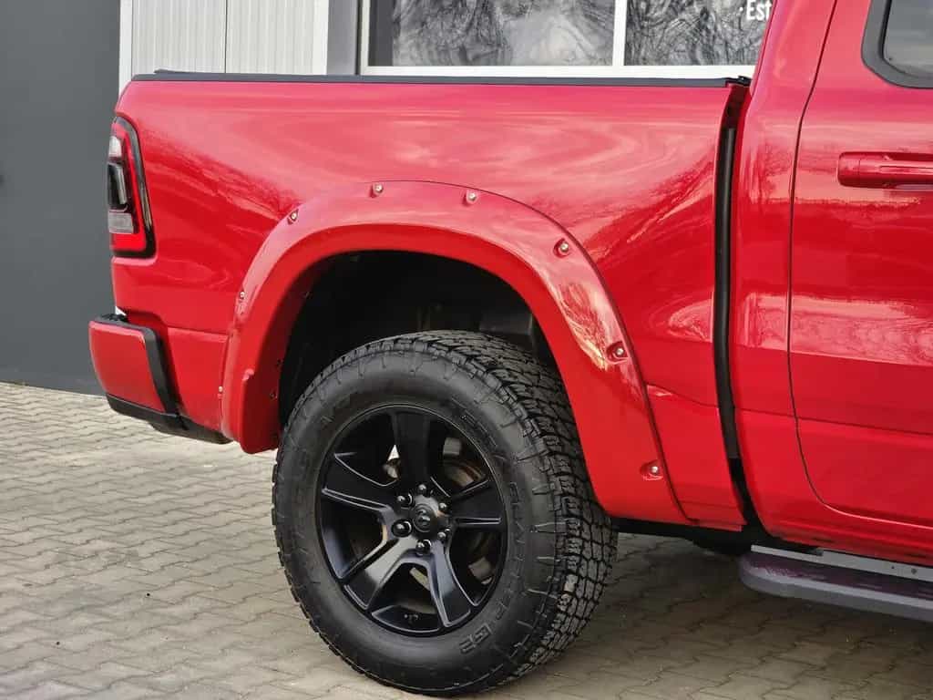 Dodge RAM 1500 5.7 4x4 Bighorn Night LED 3´´ Lift AHK 04/2021-photo-19