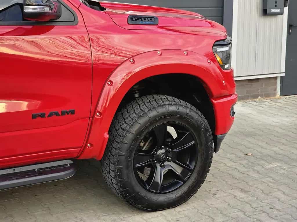 Dodge RAM 1500 5.7 4x4 Bighorn Night LED 3´´ Lift AHK 04/2021-photo-20