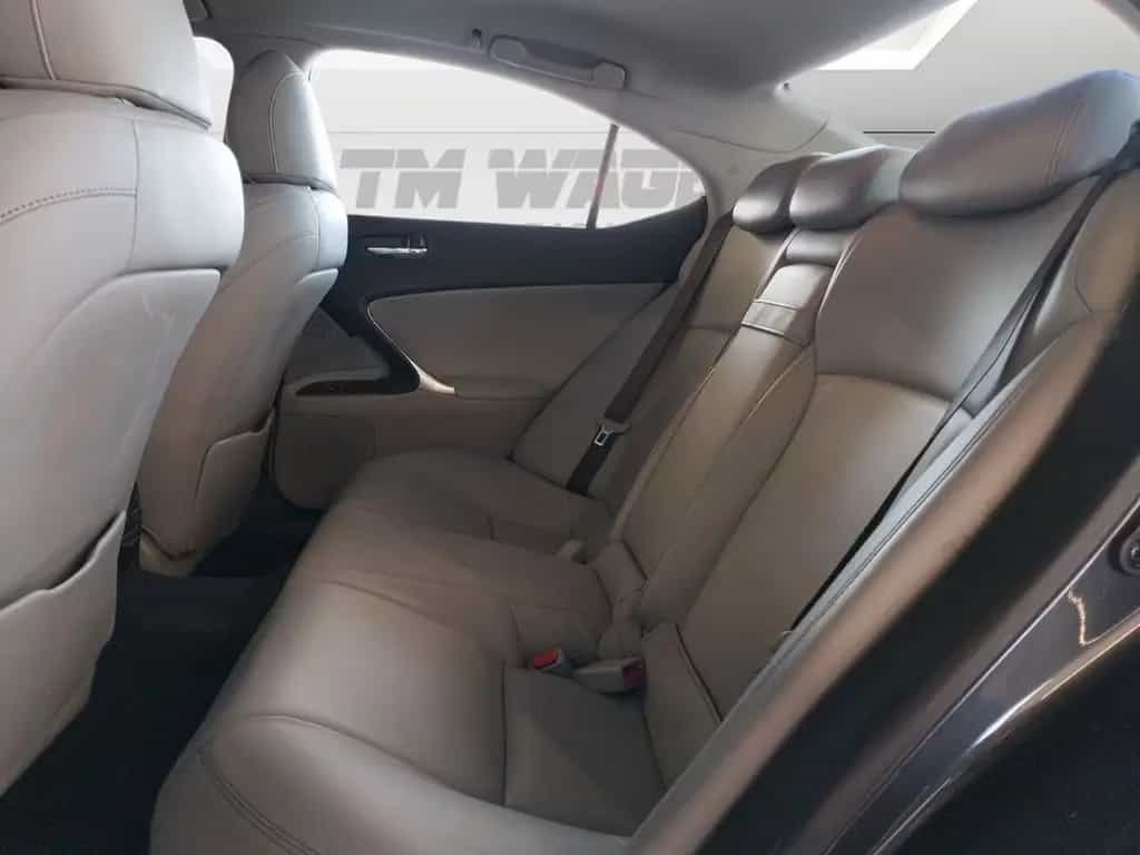Lexus IS 220 d MC Luxury 11/2008-photo-10