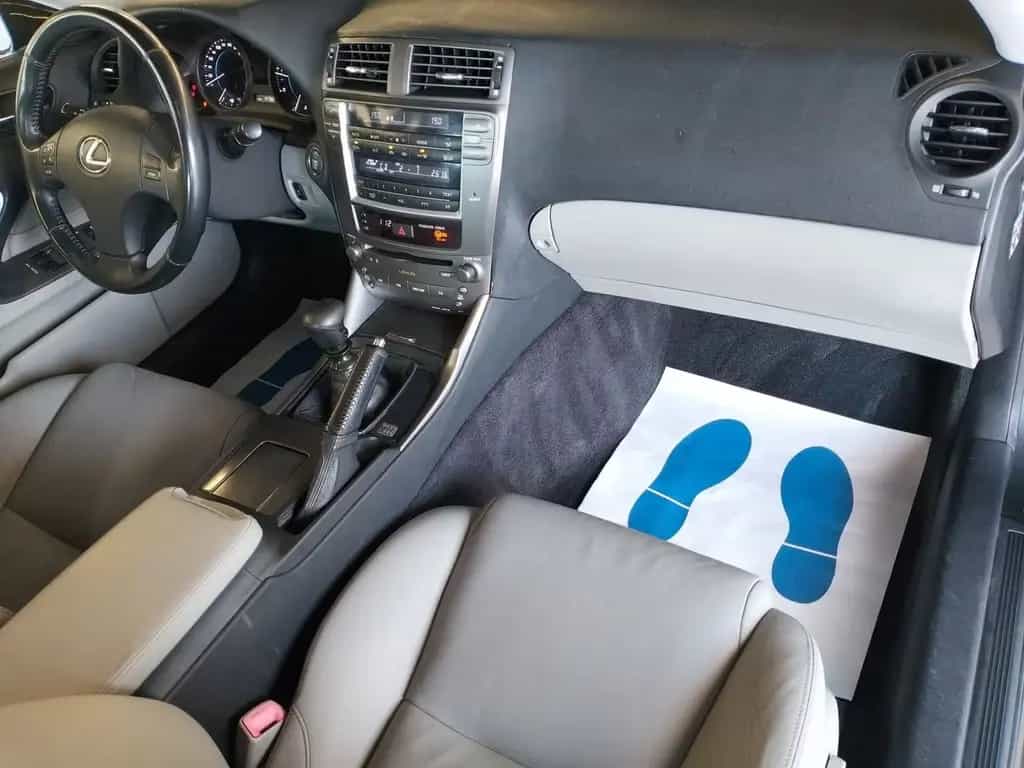 Lexus IS 220 d MC Luxury 11/2008-photo-12