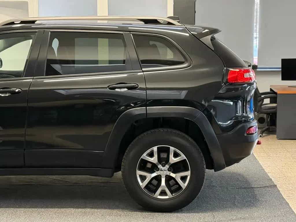 Jeep Cherokee Trailhawk 4WD/Automatik/AHK/Navi/LEDER 05/2014-photo-25