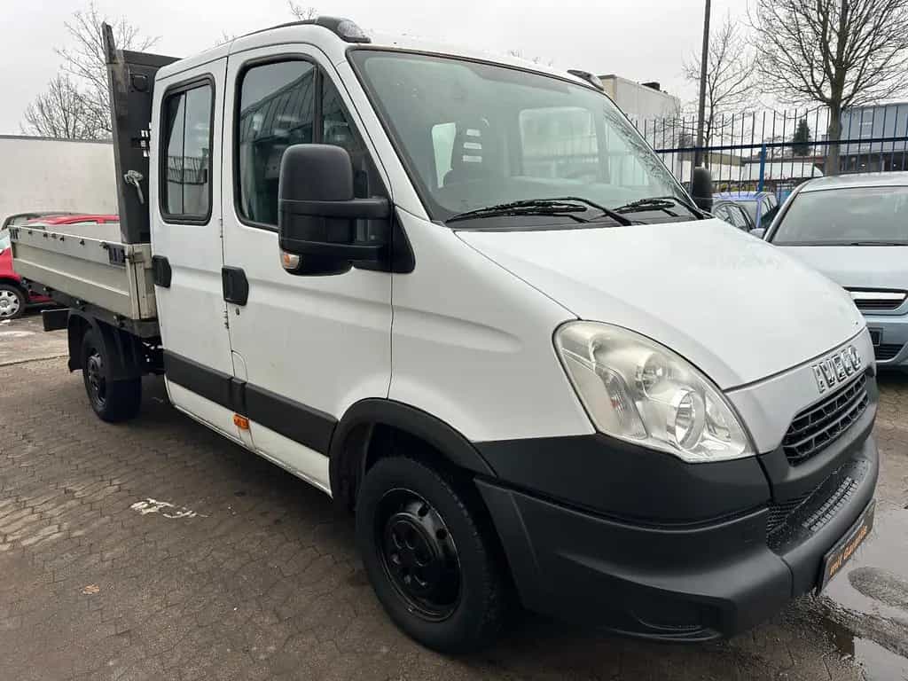 Iveco Andere 7 Sitzer 06/2013-photo-0