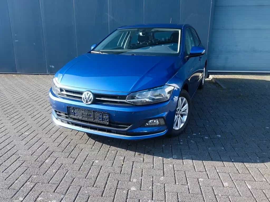 Volkswagen Polo VI Highline 04/2018-photo-0