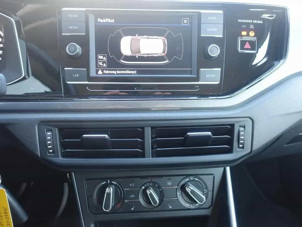 Volkswagen Polo VI Highline 04/2018-photo-11