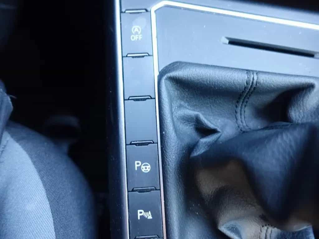 Volkswagen Polo VI Highline 04/2018-photo-13