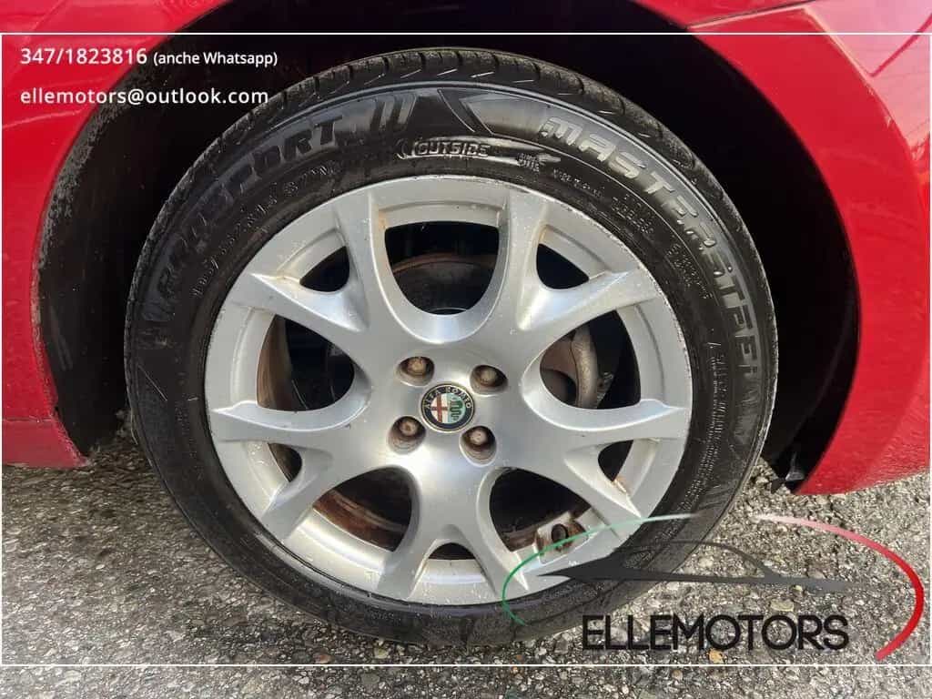Alfa Romeo MiTo 1.4 Multiair Distinctive 05/2011-photo-6