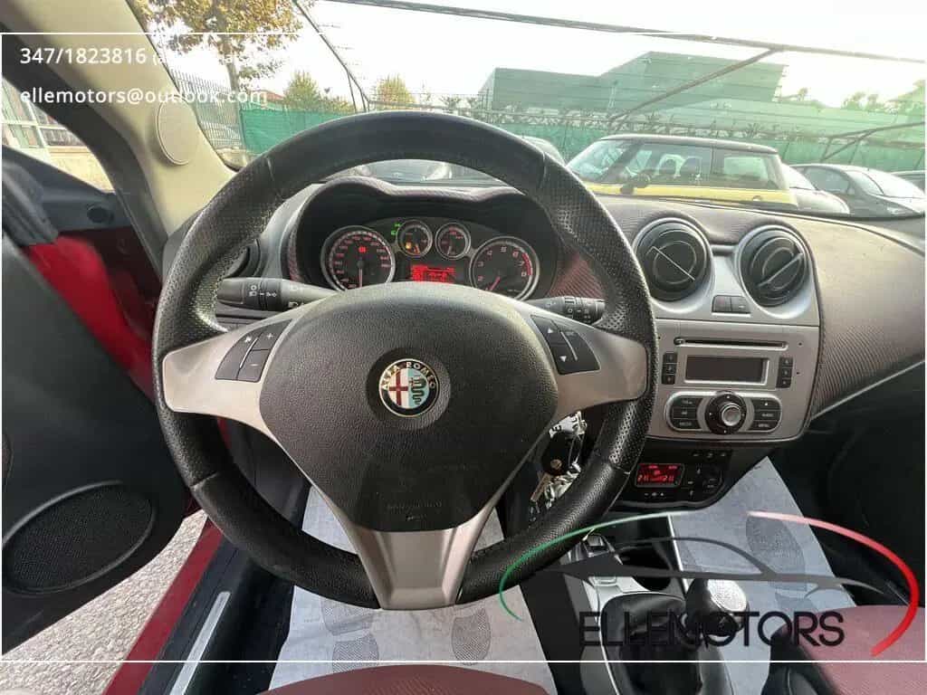 Alfa Romeo MiTo 1.4 Multiair Distinctive 05/2011-photo-9